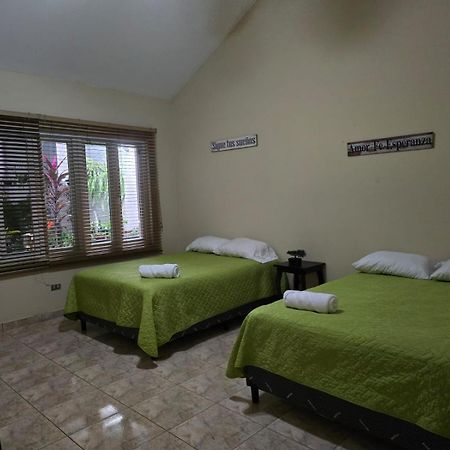 Hostal Casa Luna Santa Ana Zewnętrze zdjęcie