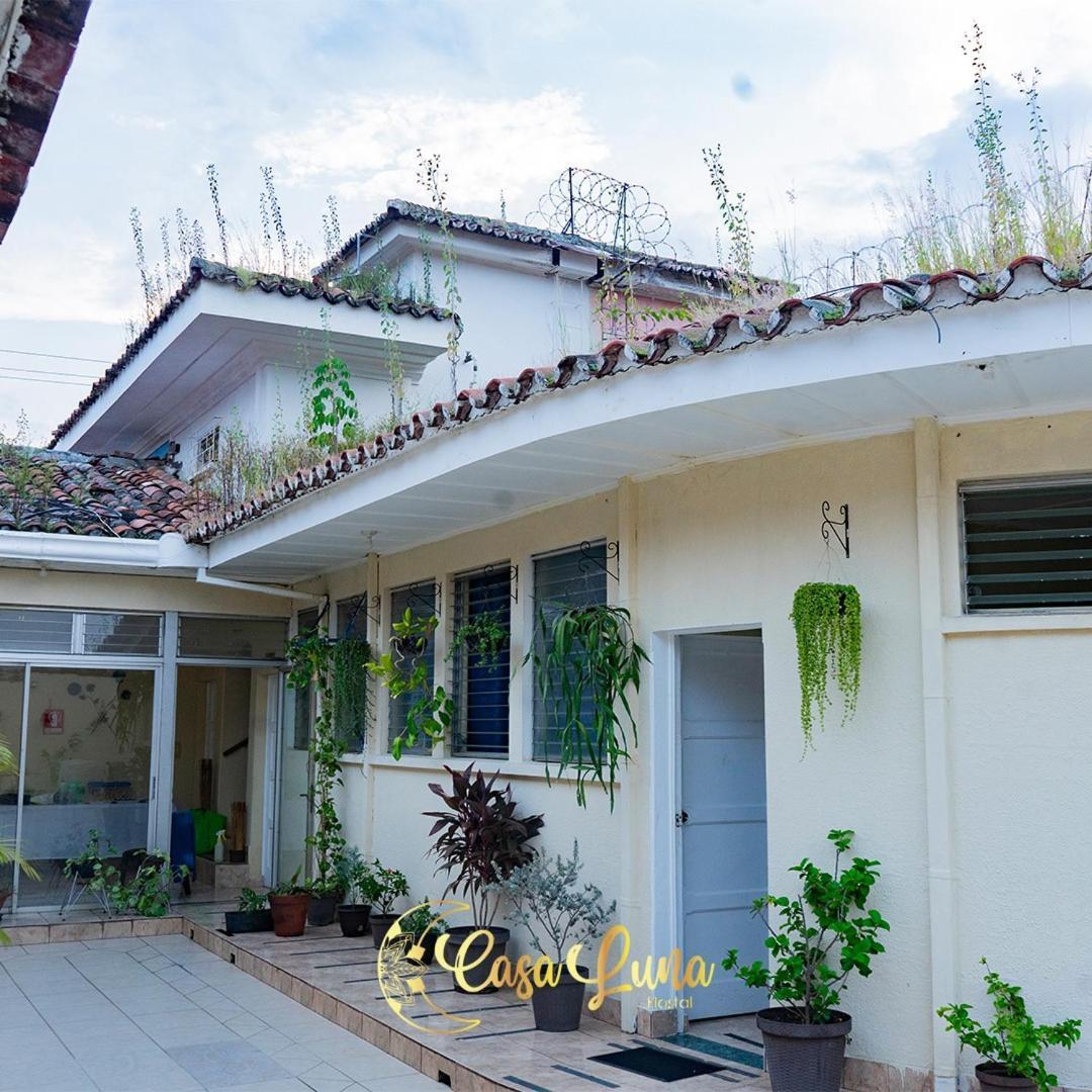 Hostal Casa Luna Santa Ana Zewnętrze zdjęcie