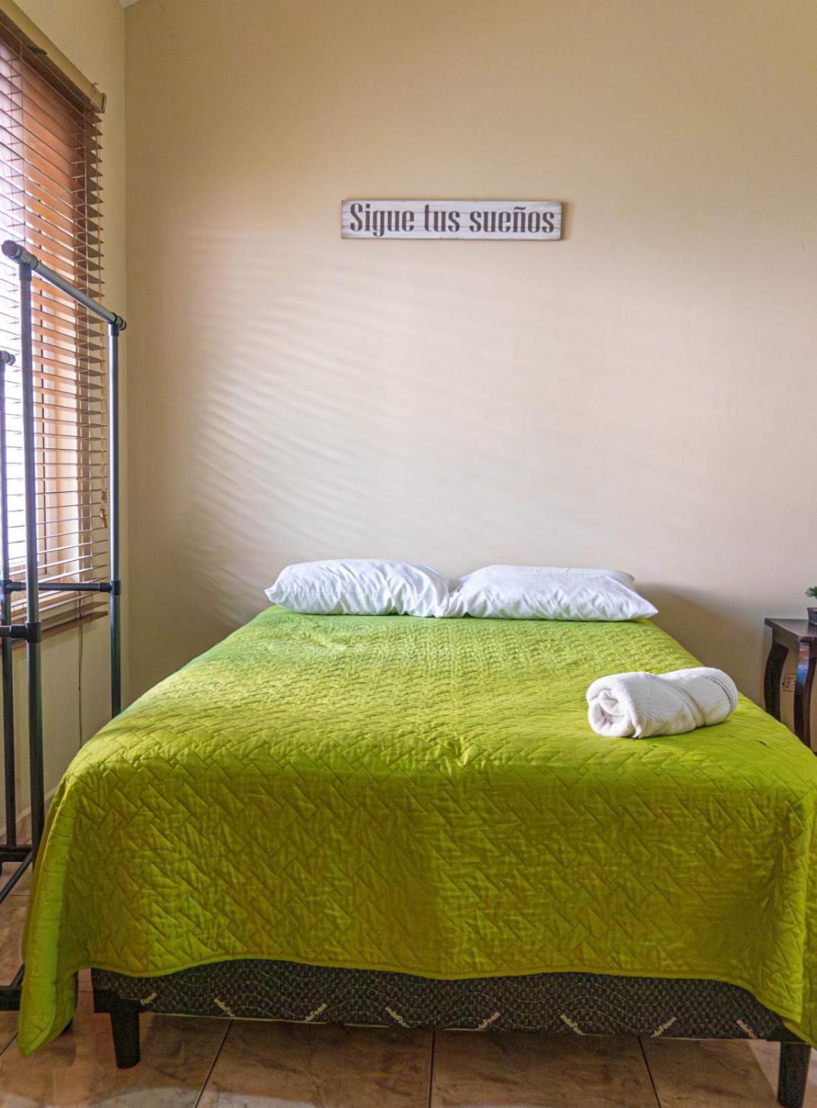 Hostal Casa Luna Santa Ana Zewnętrze zdjęcie